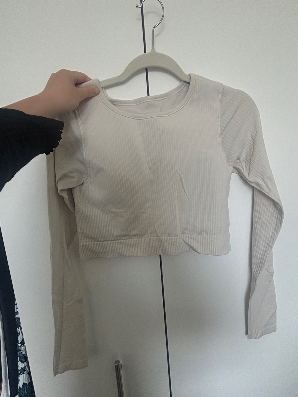 Lululemon ebb to street long sleeve shirt crop top with built-in bra